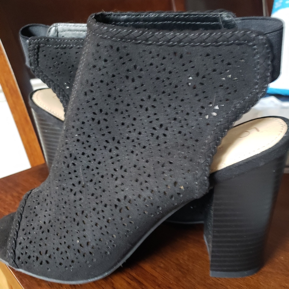 LC Lauren Conrad Cutout Summer Bootie Sandal 9.5m